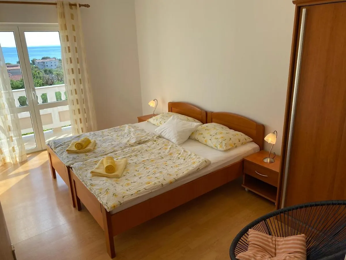 Apartments Vesna Banjol